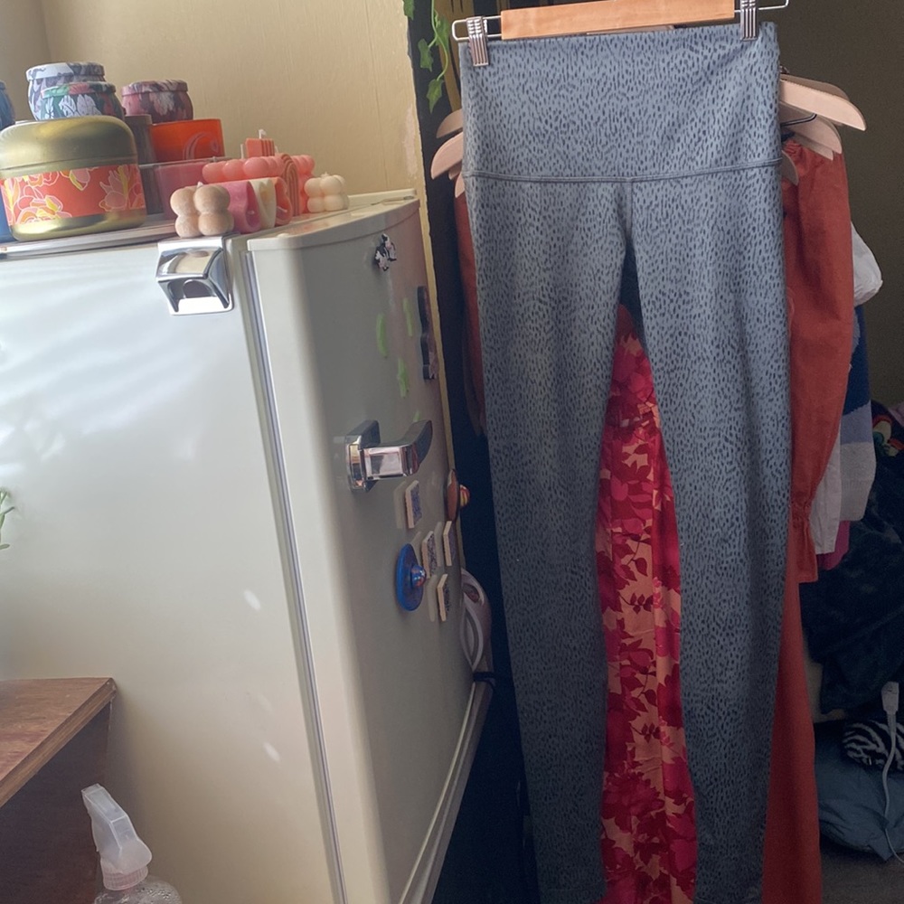 LULULEMON LEGGINGS